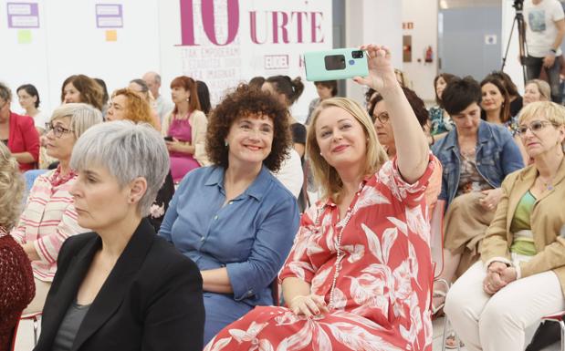 Euskadi impulsa una mayor presencia de mujeres en cargos públicos