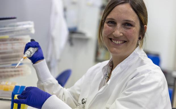 La Unesco premia a una investigadora vizcaína que busca evitar las metástasis en cáncer de colon