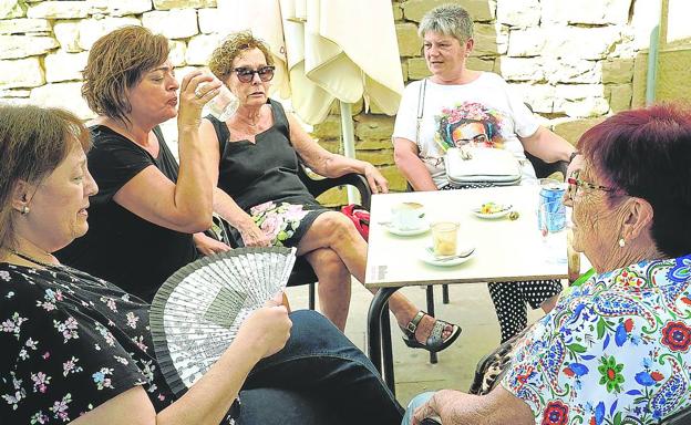 «Empezamos a faenar en la viña todavía de noche»