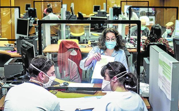 Las haciendas vascas ingresan 527 millones más en seis meses por la desbocada inflación