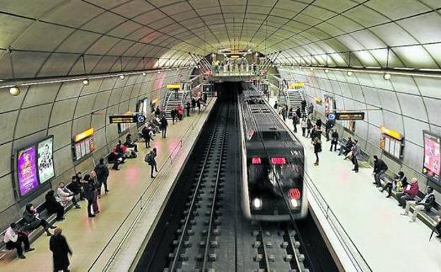 Metro amplía horarios por el concierto de Rosalía en el BEC