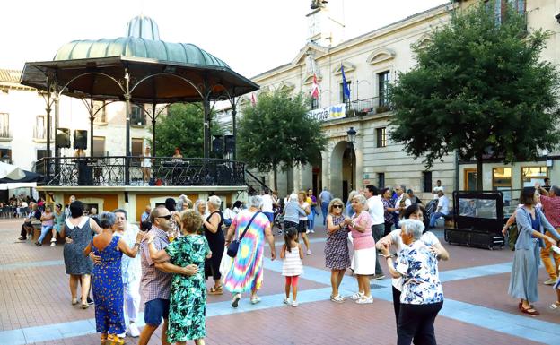Los mayores se sienten «olvidados» ante la previsible falta de actividades en agosto