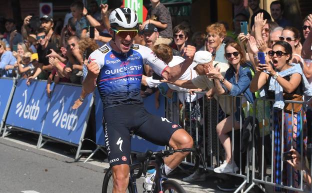 Exhibición para el recuerdo de Evenepoel en la Clásica San Sebastián
