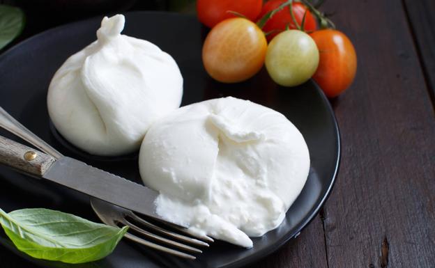 La burrata, el queso de moda que cuida de huesos y dientes