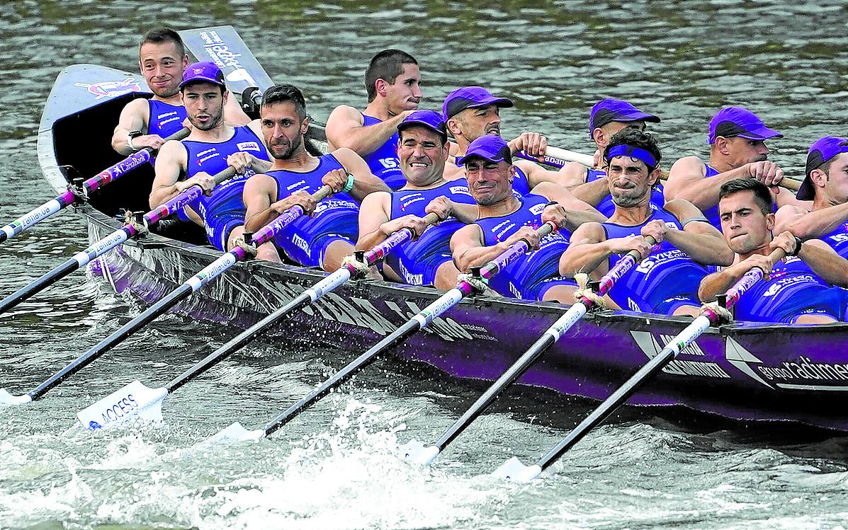 La 'Sotera' fía su presencia en La Concha a recibir una invitación