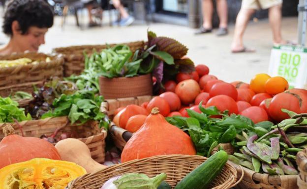 Platos para vegetarianos y productos de baserri