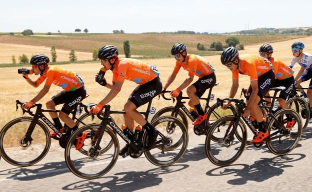 Los 'ocho' del Euskaltel en la Vuelta en la que también estarán Enric Mas y Roglic