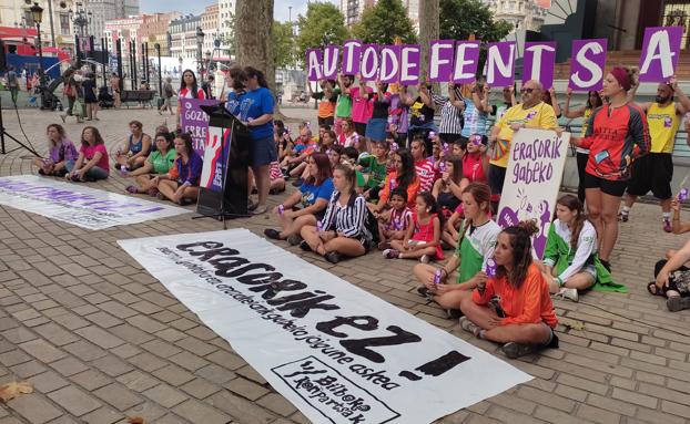 Bilboko Konpartsak considerará los 'pinchazos' como cualquier otra agresión sexista