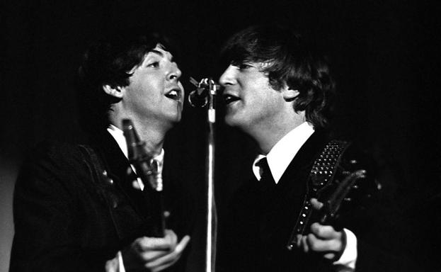 Dinero y mujeres: la carta que demuestra lo mal que se llevaban Lennon y McCartney