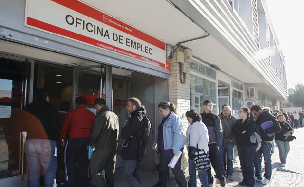 La advertencia del SEPE para quienes tengan que solicitar el paro y estén de vacaciones