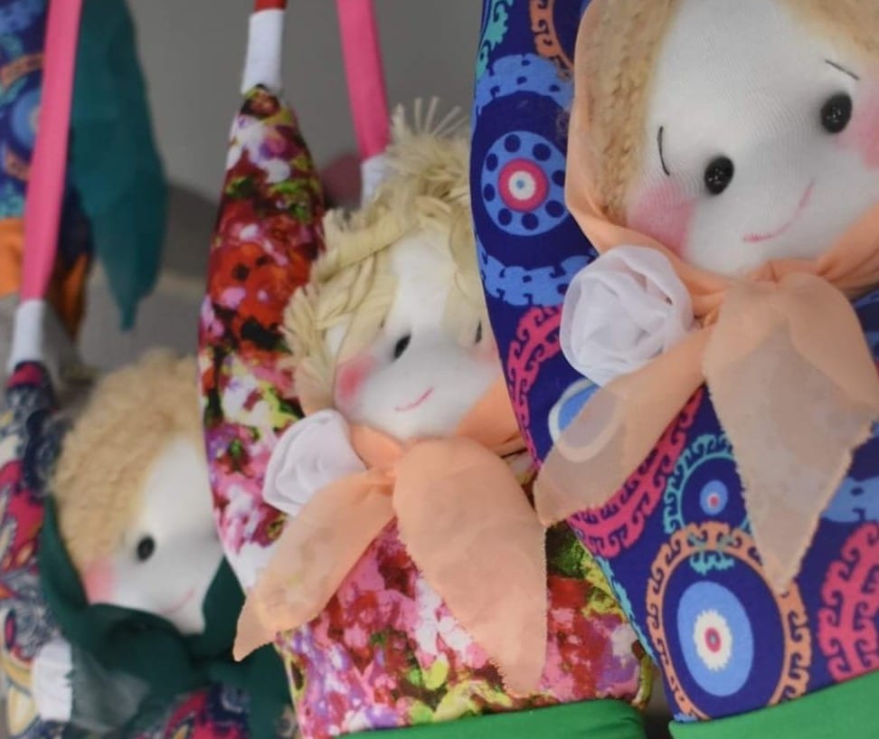 El bolso de Marijaia que enamora en Aste Nagusia lo hace Cecilia en su tienda de Santutxu