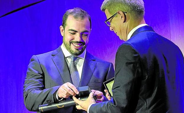 Un vitoriano recibe la prestigiosa Medalla Taylor por su estudio sobre fabricación avanzada