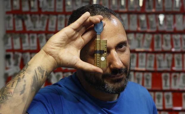 «En fiestas, el fin de semana hacemos más de diez servicios cada noche»