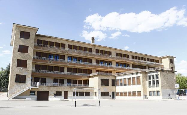 El Ayuntamiento renovará la cubierta del colegio San Ignacio para acabar con las goteras