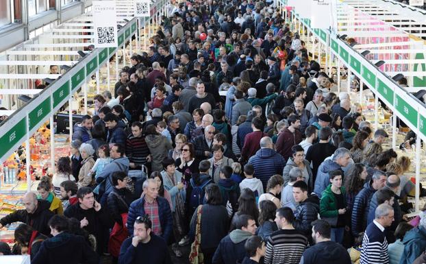 Abenduaren 7tik 11ra ospatuko den Durangoko Azokako izen-emateak zabaldu dituzte