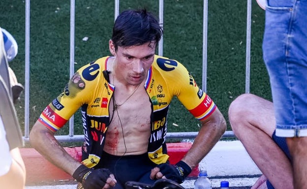 Tremenda caída de Roglic en la recta final tras un ataque espectacular