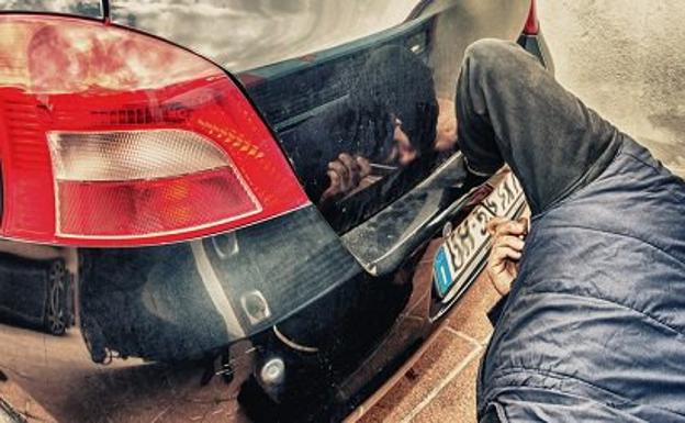 Cómo cambiar los números de matrícula de tu coche