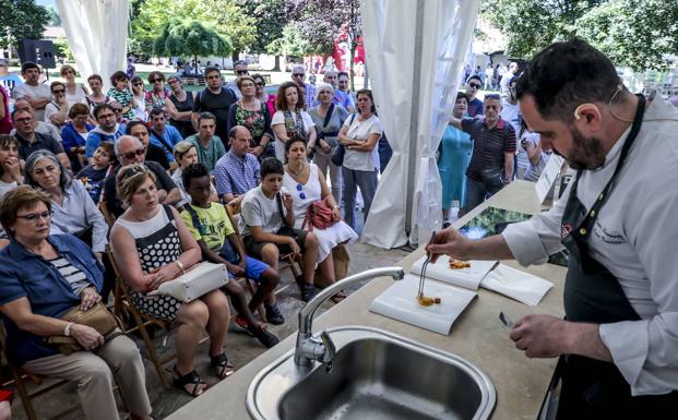 Estrellas Michelin, catas, música y talleres en el Enkarterri Fest de Zalla