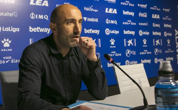 92 procesados en la trama que extorsionó a Abelardo cuando era entrenador del Alavés