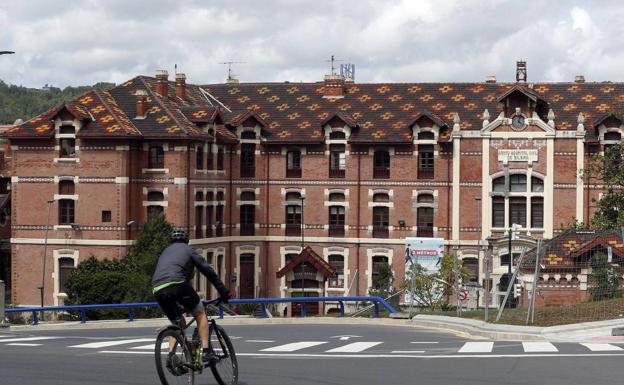 «Me dieron puñetazos y patadas para robarme el móvil»