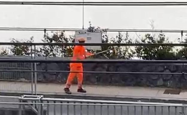 Plentzia sanciona a la empresa encargada de limpiar sus calles