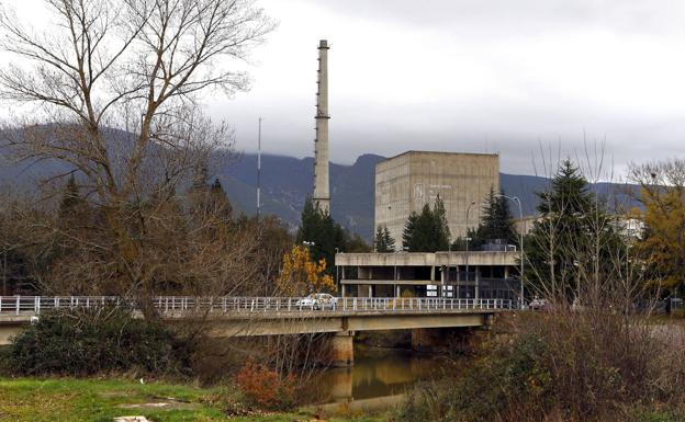 La Junta rectifica y ya no pide la reapertura de Garoña, sino estudiar una nueva ubicación para otra central nuclear