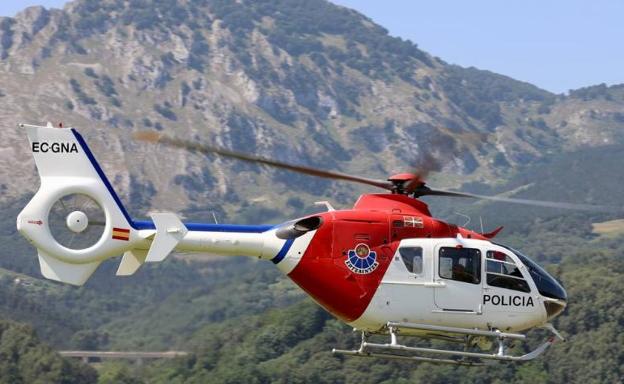 La Ertzaintza rescata con un helicóptero a un hombre herido tras sufrir una caída en el Gorbea