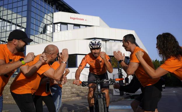 1.100 kilómetros en bici contra el cáncer infantil