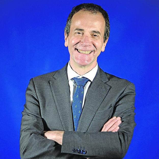 Fermín Apezteguia, premio a la trayectoria periodística en el ámbito de la salud