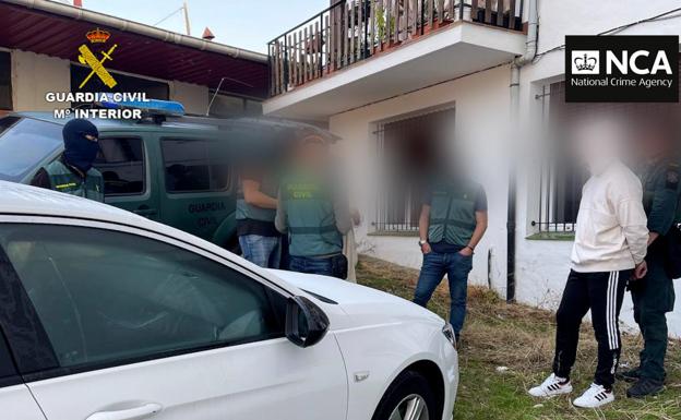 La mafia albanesa desarticulada en Bizkaia cobraba 15.000 euros a menores por colarles en Reino Unido