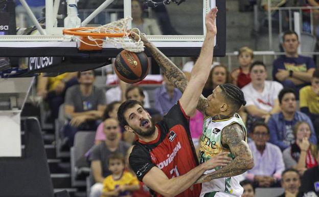 La fragilidad defensiva condena al Bilbao Basket