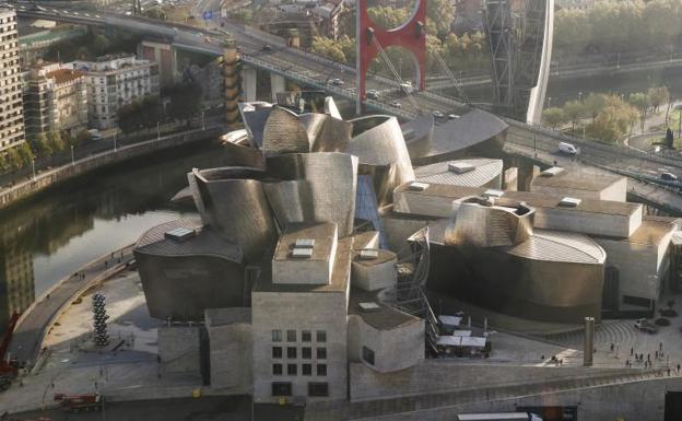 El Guggenheim cumple 25 años con Gehry en Bilbao y una cena de gala de 450 invitados