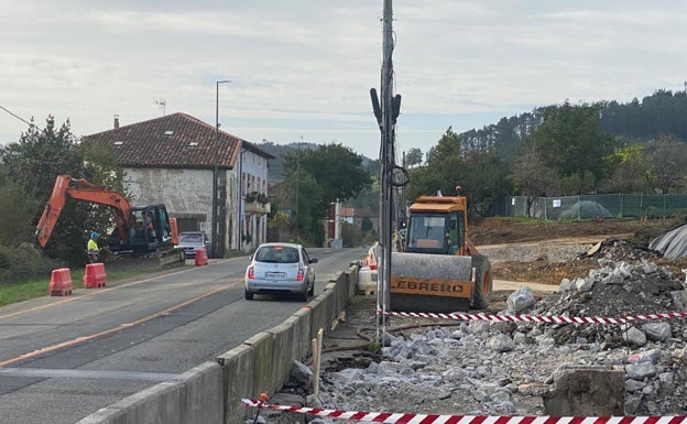 Dos rotondas en Gautegiz Arteaga aligerarán el tráfico hacia las playas de Laida y Laga