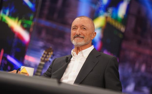 Arturo Pérez Reverte: «Estuve en el atraco a un banco en el que mataron a todo el mundo»