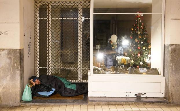 Casi 2.000 personas viven en la calle en Bizkaia y siete de cada diez son extranjeros