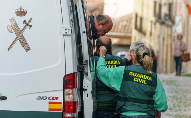 La expareja de Juana Canal la mató de un golpe y la llevó desmembrada en maletas