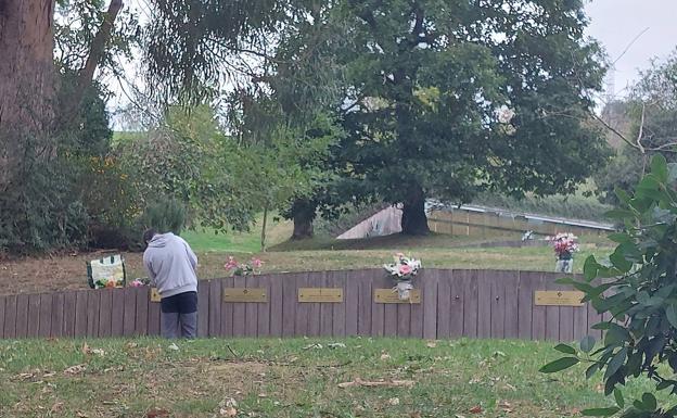 El único cementerio aconfesional de la comarca alberga 180 tumbas