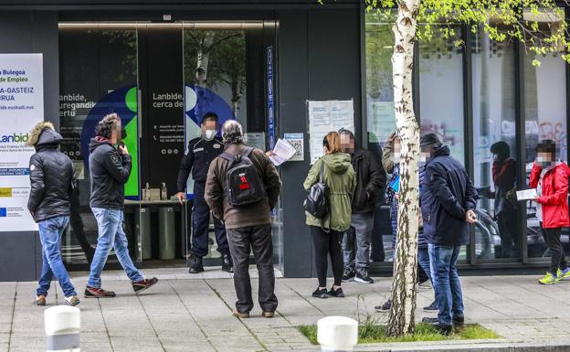 Casi 35.000 hogares vizcaínos perciben una ayuda de Lanbide