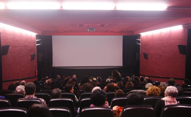 Llodio busca soluciones de pequeño formato a la falta de un cine