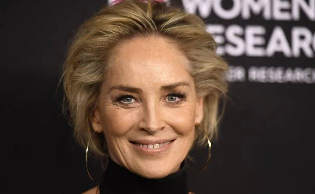 La actriz Sharon Stone anuncia que tiene un tumor