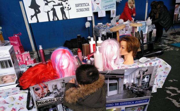 Comercios de juguete para que los niños de Miraballes aprendan cómo se lleva un negocio