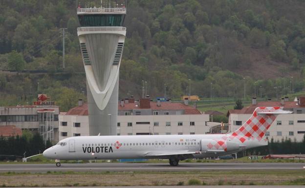 El aeropuerto de Bilbao recuperará en abril su ruta estival con Florencia