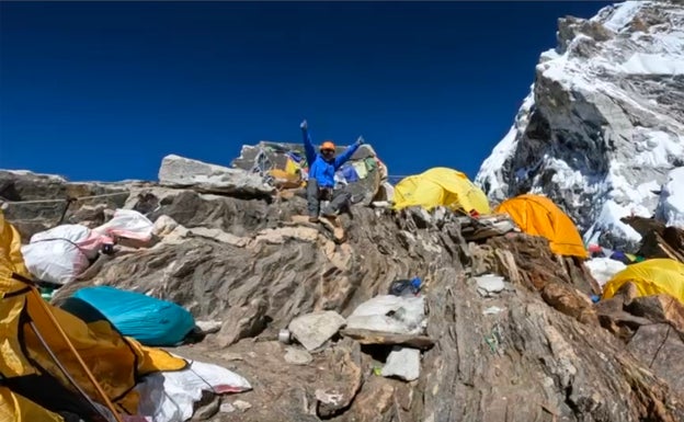 La expedición vizcaína contra la ELA llega al campo 2 del Ama Dablam