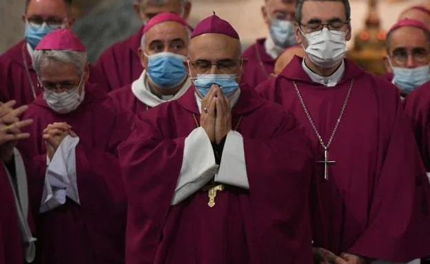 Members of the French Episcopal Conference, in a file image. 