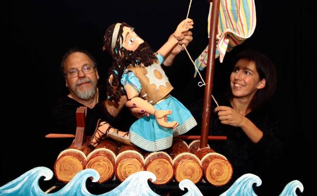 50 años moviendo los hilos