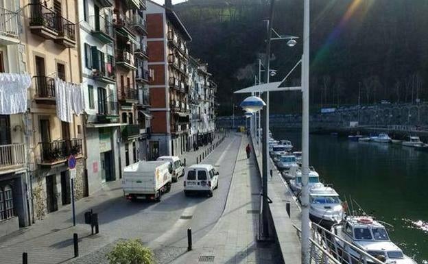 Acumula cuatro años de espera para que el Ayuntamiento de Ondarroa le revise recibos del IBI