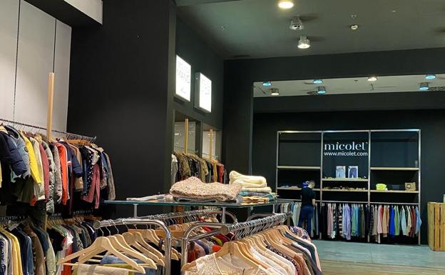 Llega a Max Center Micolet, la tienda de segunda mano que vende ropa desde 0,99 euros