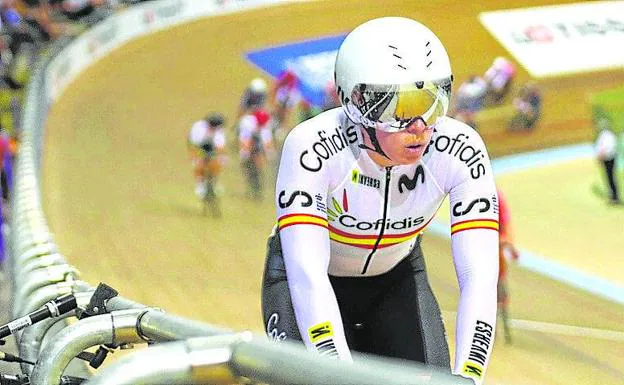 Tania Calvo suma una plata en scratch en la UCI Track Champions League