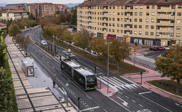 Urtaran estudia presentar alegaciones para evitar que el tranvía cruce San Martín sin dar alternativas