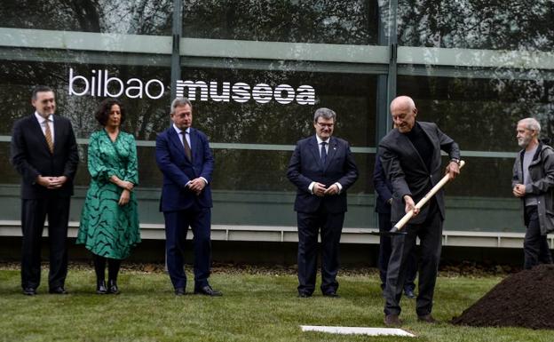 Foster pone la primera piedra del nuevo Bellas Artes: «Unirá la herencia del pasado con el museo del futuro»